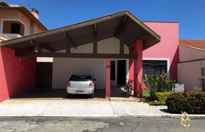 Casa com 3 quartos à venda na Rua Gino Biondi, 320, Vila Jaboticabeira, Taubaté