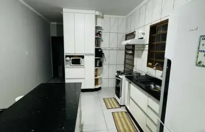 Casa com 2 quartos à venda na Rua Madre Felicia, 113, Barreiro, Taubaté