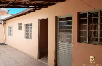 Casa com 3 quartos à venda na Avenida Oswaldo Barbosa Guisard, 1450, Jardim Gurilândia, Taubaté