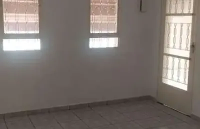 Casa com 2 quartos à venda na Avenida Frade Marcílio Siqueira, 1402, Jardim Sandra Maria, Taubaté