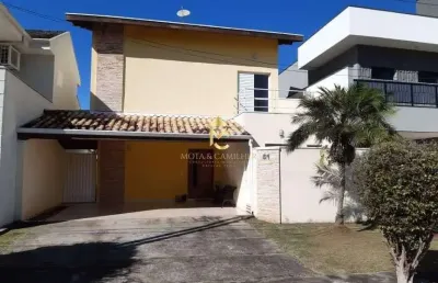 Vendo ótima oportunidade de sobrado em condomínio fechado