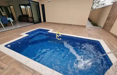 Casa com piscina e varanda gourmet à venda em condomínio em taubaté