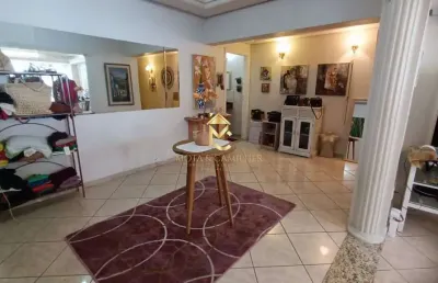 Casa com 3 quartos à venda na Rua Guaianázes, 22, Jardim Maria Augusta, Taubaté