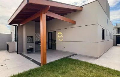Casa térrea com 3 dormitórios sendo 1 suíte e com área gourmet à venda.