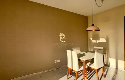 Apartamento semimobiliado com sacada disponível para venda ou locação.