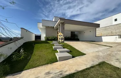 Casa térrea com varanda gourmet á venda em condomínio fechado