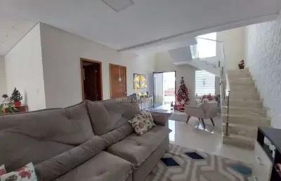Casa com piscina e varanda gourmet à venda e locação em condomínio em taubaté