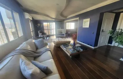 Apto amplo, recém reformado em andar alto e com vista panorâmica - 186m2