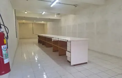 Imovel comercial  locação moema para suprir a logistica,ou servir de armazenamento
