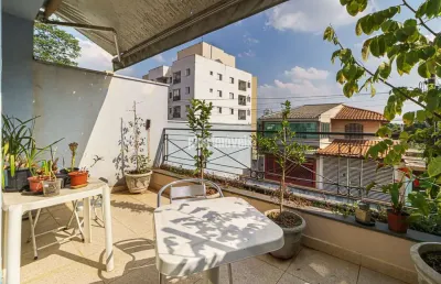 Sobrado residencial 196,0m²ac 3 suítes 3 gar - 200,0m² áre de terreno