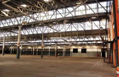 Galpão  -  próximo ao ceasa e parque villa lobos 17.000 m²au - pé direito de 6 a 8 metros.