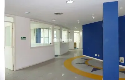 Próximo ao shopping jd sul 466,00m² distribuidos em 2 pavimentos -  rua de passagem