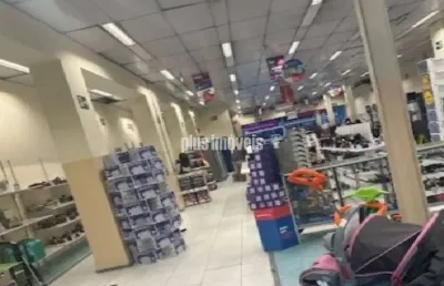 Ponto comercial para alugar na Estrada do Campo Limpo, 3935, Pirajussara, São Paulo