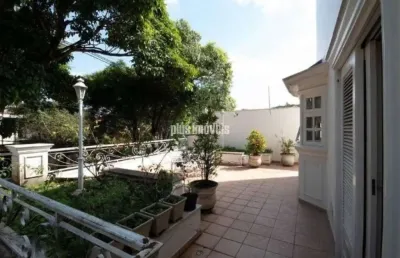 Casa com 5 quartos à venda na Rua Deputado Bady Bassit, 440, Caxingui, São Paulo
