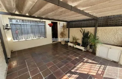 Casa com 3 quartos e 2 banheiros à venda, 145 m²  - campo belo