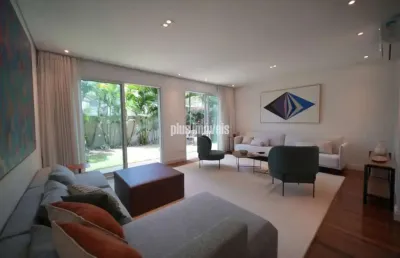 Casa em condomínio fechado, área privativa: 334m², 4 suítes, 3 vagas
