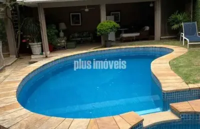 Alto de pinheiros - casa alto padrão - 6 quartos - 2 suítes - 4 vagas