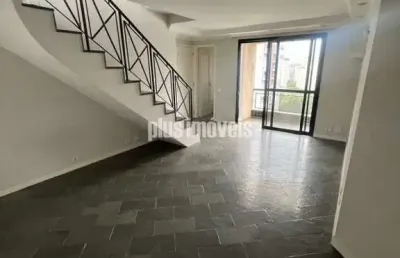 Cobertura duplex, com churrasqueira, e com bastante aréa livre coberta 3 vagas