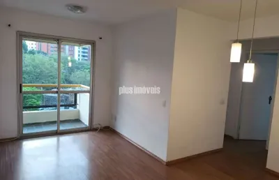 Apartamento 2 dormitórios, varanda, 1 vaga de garagem