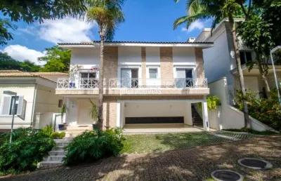 Próximo ao colégio santo américo  420,0m²ac, 580m²at, 4  suítes, 7 vagas.