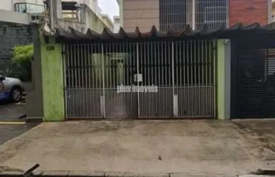 Casa grande, rua privilegiada,150m² util com área verde