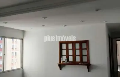 Morumbi apartamento, andar alto face norte, rua arborizada  escola graduada americana