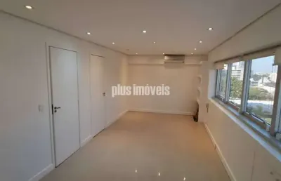 Sala comercial com 2 salas para alugar na Rua Jandiatuba, 143, Panamby, São Paulo