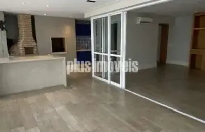 Excelente apartamento em andar alto, com linda vista para a ponte estaiada e belo por do sol.