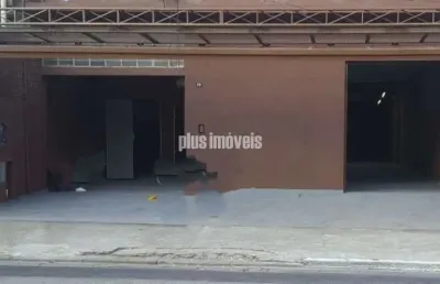Galpão reformado, 856 m2 de construção, 2 pisos, reformado