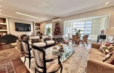 Apartamento com 4 quartos e 4 banheiros à venda, 208 m²