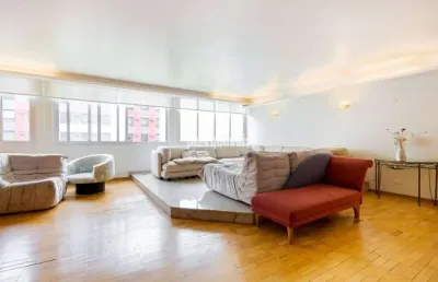 Apartamento com 3 quartos à venda na Alameda Casa Branca, 844, Jardim América, São Paulo