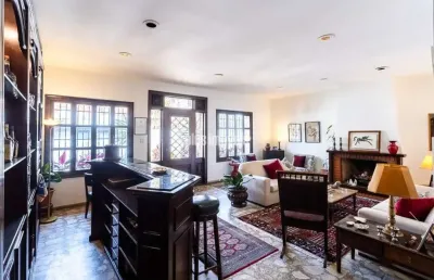 Casa com 3 quartos à venda na Rua Havaí, 860, Sumaré, São Paulo