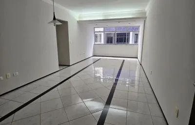 Apartamento com 3 quartos suíte 2 banheiros e varanda