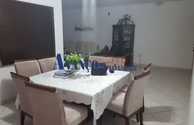 Cobertura duplex com armários e piscina - permuta casa em condomínio