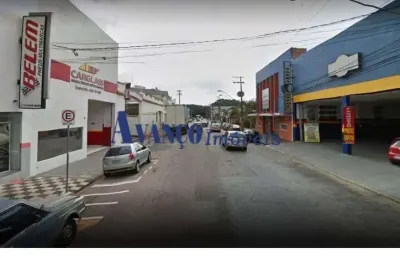 Barracão comercial semi novo no coração da vila arens