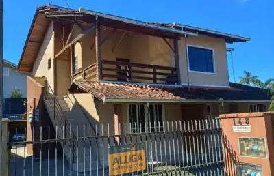 Apartamento térreo com 02 dormitórios para alugar, vila nova