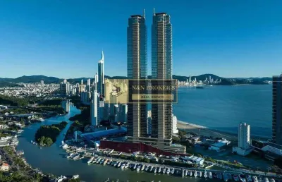 Cobertura cinematográfica com vista panorâmica e marina privativa — yacht house.
