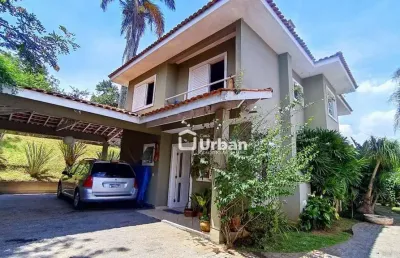 Casa venda/locação 4 quartos sendo 2 suites em condomínio fechado