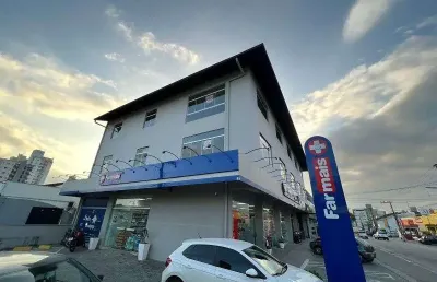 Sala comercial para alugar na Indaial, 452, Nações, Indaial