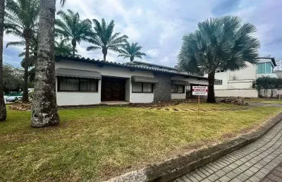 Casa comercial com 2 salas para alugar na Av Aristiliano Ramos, 168, Centro, Timbó