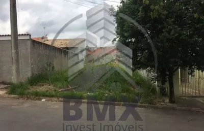 Vende-se ótimo terreno de 200 m² (8x25 m), plano, no jd. flora, região central de araçoiaba da serra, próximo à sorocaba-sp