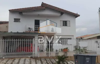 Oportunidade. ótima casa sobrado 209 m². 3 dormit. (2 suítes), 3 salas, 3 wcs, espaço gourmet,churrasqueira fogão a lenha,terraço, 3 vagas. jd. sandra