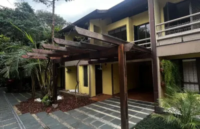 Casa em condomínio fechado com 3 quartos à venda na Rua Odilon Lustosa Ribas, 35, Vista Alegre, Curitiba