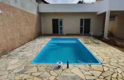 Casa a venda com uma ótima localização, aceita financiamento bancário