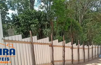 Terreno à venda, acesso fácil ao centro em terra preta.