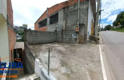 Oportunidade única: casa com potencial para ampliação e boa localização.
