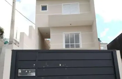 Sobrado à venda em uma ótima localização em terra preta.