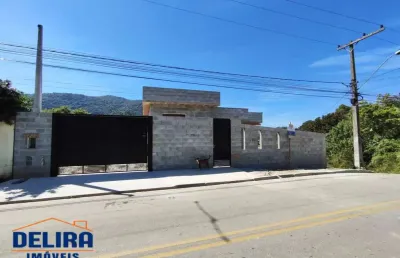 Casa com 3 dormitórios e vista deslumbrante em mairiporã