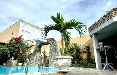 Casa com 6 quartos à venda na Rua Adenil Falcão, 1252, Brasília, Feira de Santana