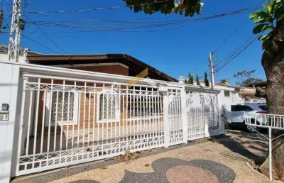 Casa com 3 quartos para alugar na rua álvaro muller, 870, vila itapura, campinas, 250 m2 por r$ 4.500